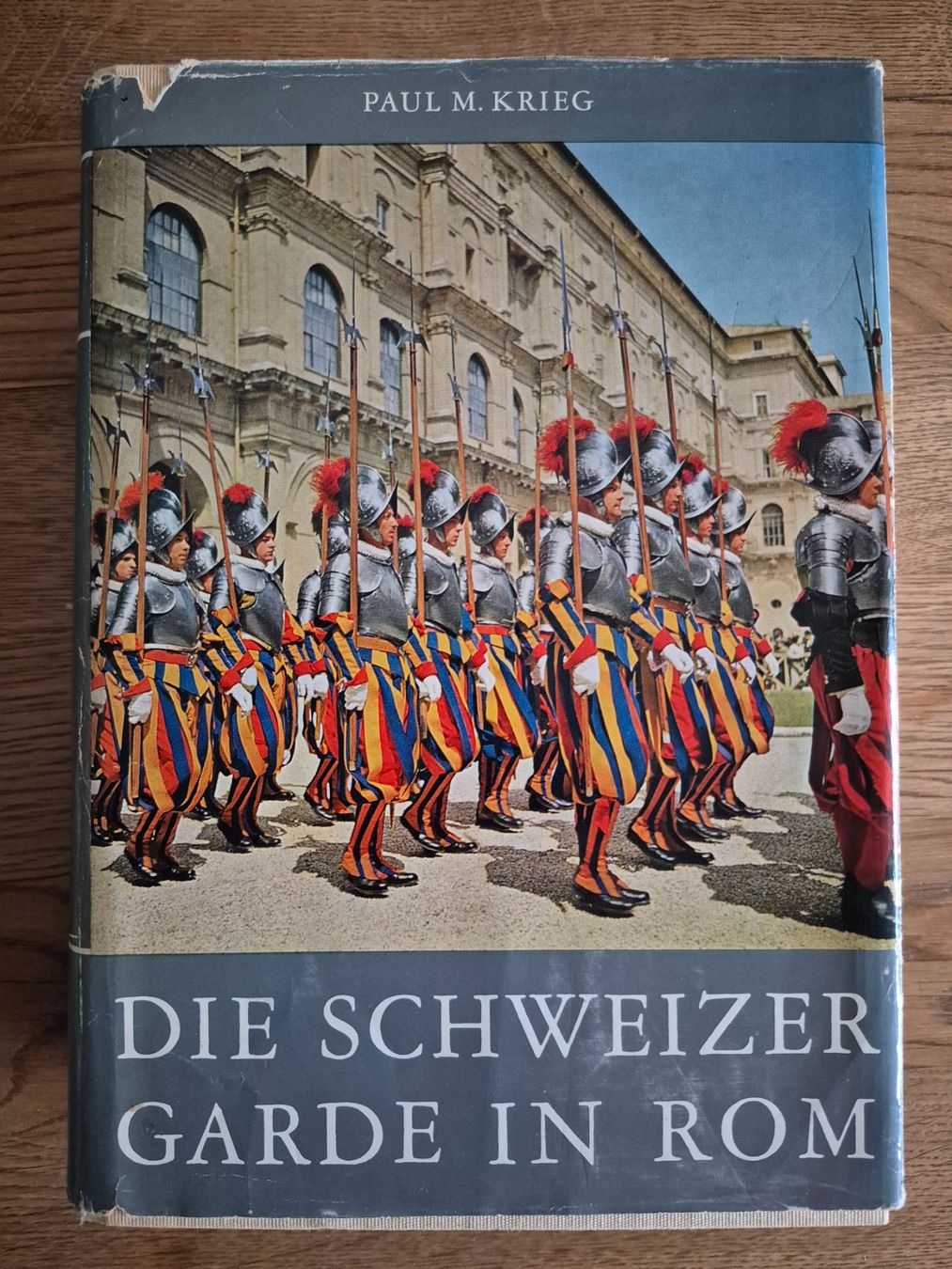 Livres: Die Schweizer Garde in Rom – D'occasion à Balsthal par Jamamoegg