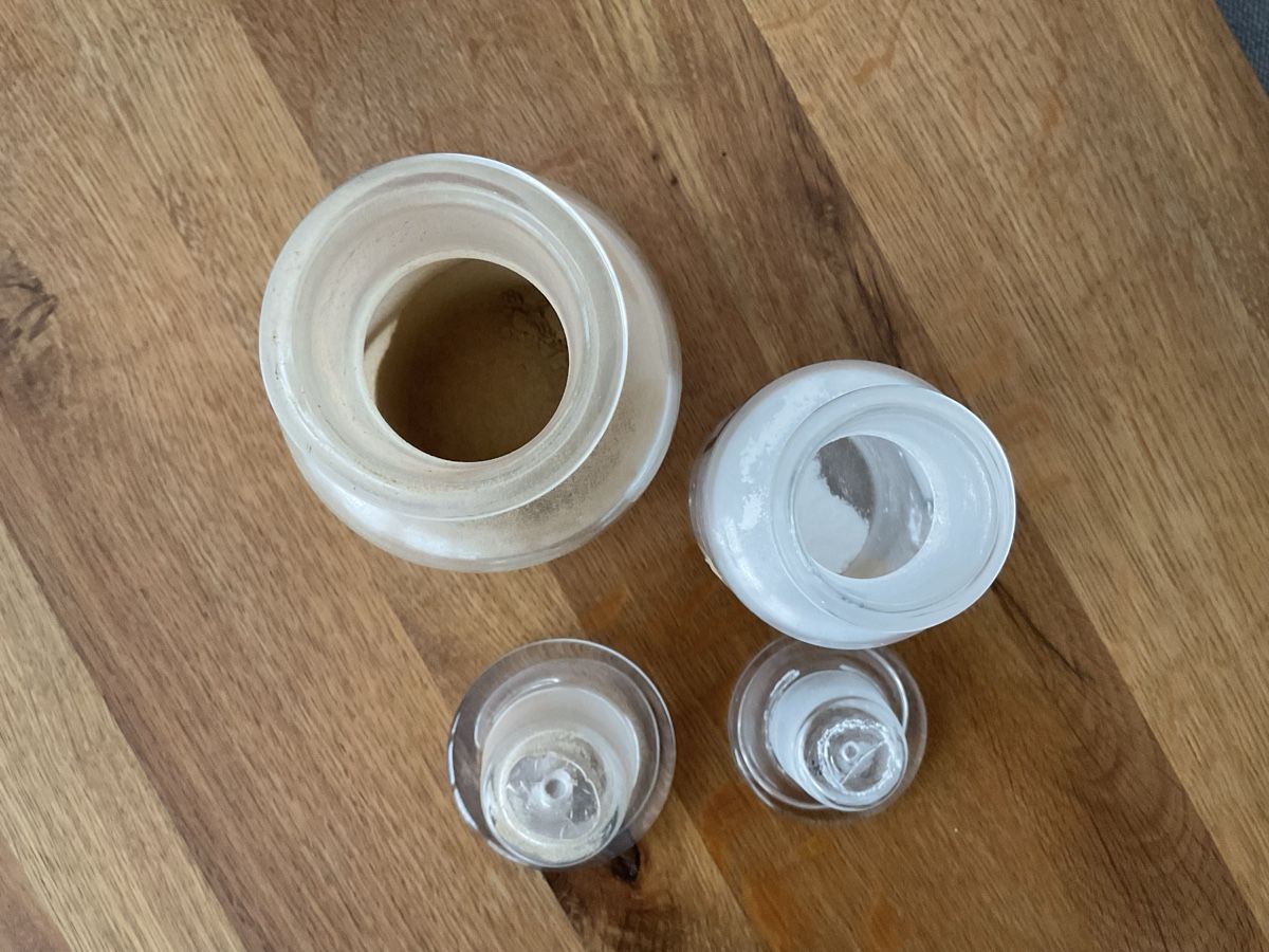 Laborzubehör: Antike Apothekerflaschen 2 Stk. – Gebraucht aus Bern von kano68 2
