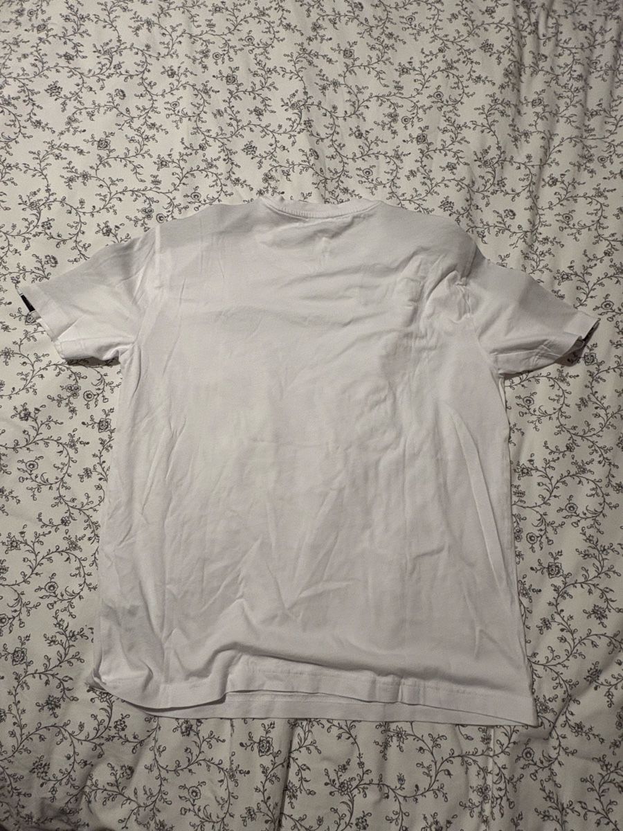 Armani T-shirt: ea7 emporio armani  – Nuovo (secondo la descrizione) da Roveredo GR venduto da pez_7fjy 1