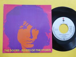 The Doors – Riders On The Storm