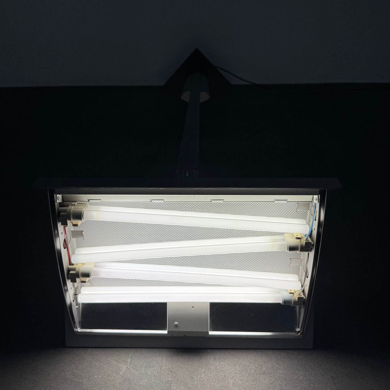 Tulux Lampade: Tulux Office Wing Stehleuchte – Usato da Schönenwerd venduto da mcofficeshop 6