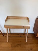 Petit bureau en bois idéal chambre enfant