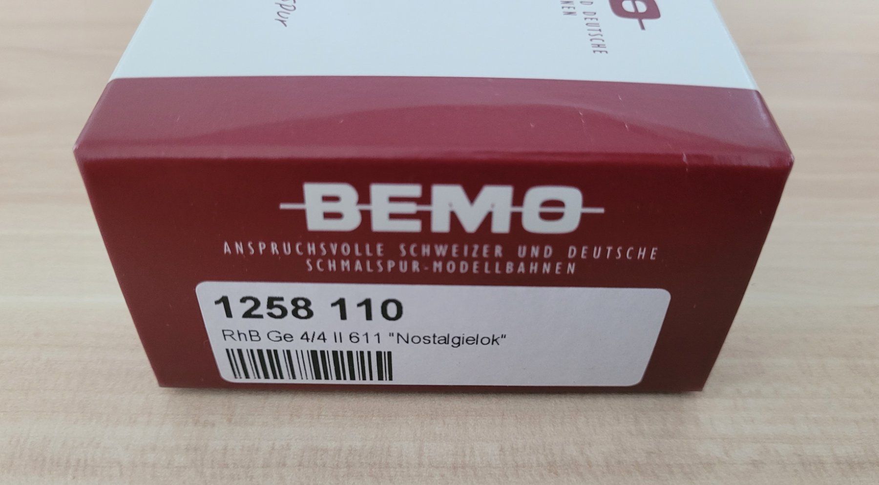 Bemo Modellini di ferrovie: Bemo 1258 110 RhB Ge 4/4 II 611 "Nostalgielok" – Nuovo e nell'imballaggio originale da Bremgarten AG venduto da Sportivo2007 3