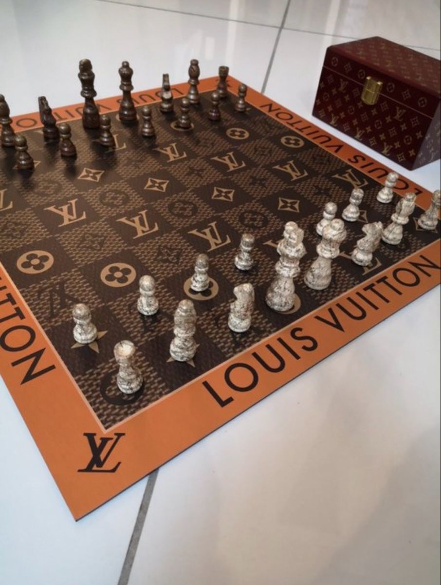 Giochi: Échiquier Louis Vuitton par Anthony Dubois – Nuovo (secondo la descrizione) da Lausanne venduto da SGN_Collectible 1