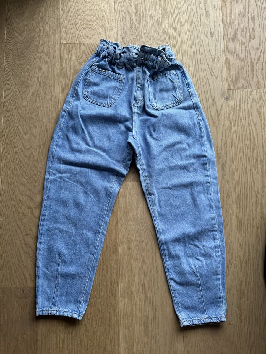 Zara Jeans: Baggy Jeans von ZARA Gr. 34 – Gebraucht aus Ennetbaden von Katiusia 1