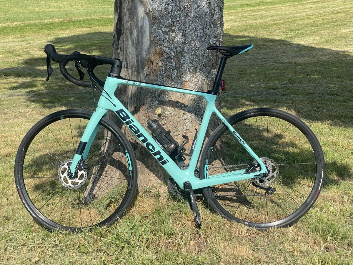 Bianchi Velos: Bianchi infinito xe 105 – Gebraucht aus La Chaux-de-Fonds von fes_htx5