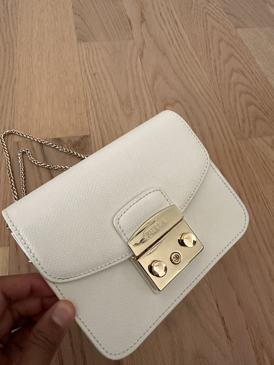 Furla Sacs femmes: Furla Tasche – D'occasion à Pfäffikon SZ par JasminS. 1