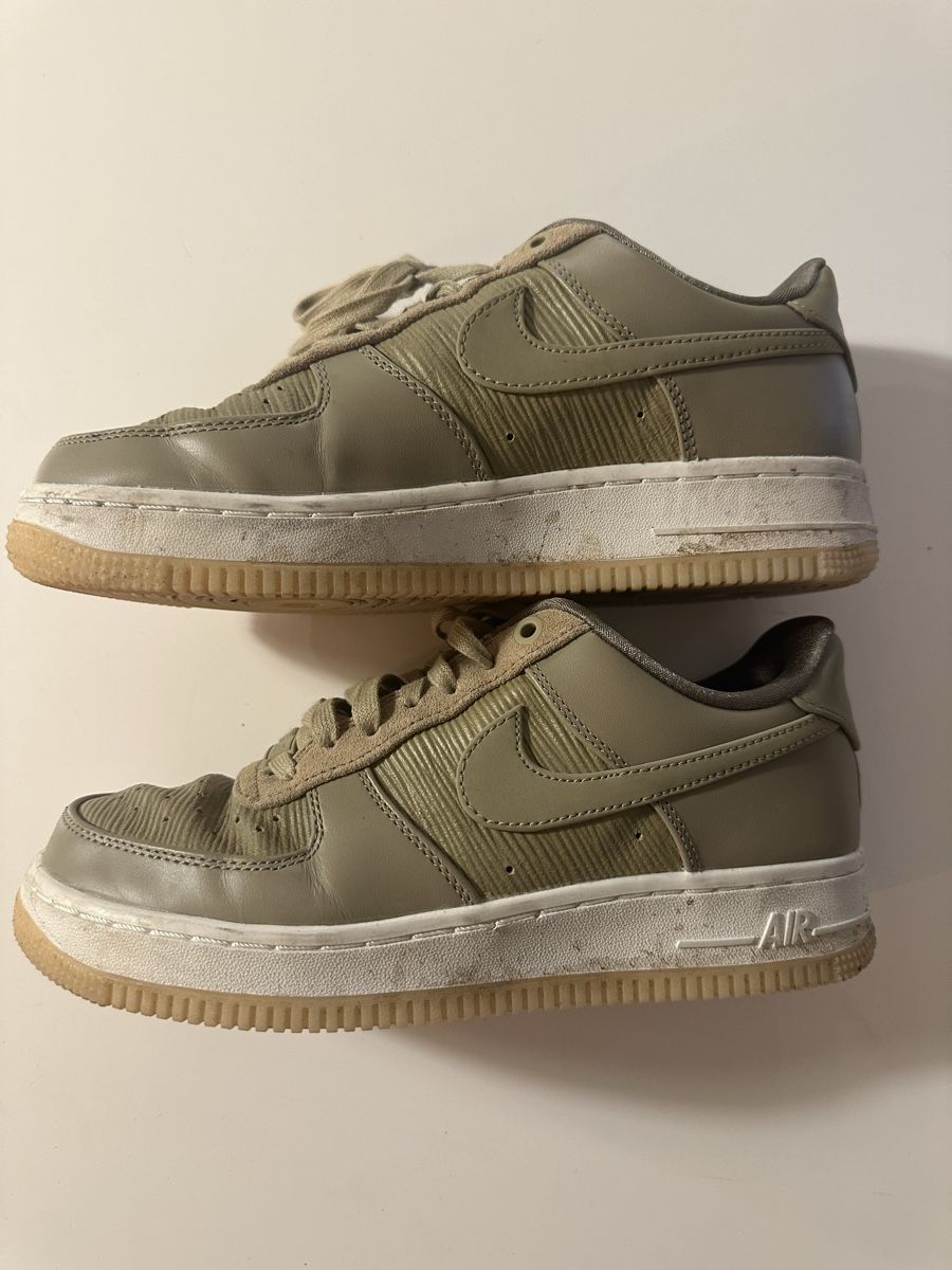 Nike Scarpe da donna: Nike Air Force 1 Sneaker, Gr. 38 grün – Usato da Basel venduto da fasnachtsoutlet1965