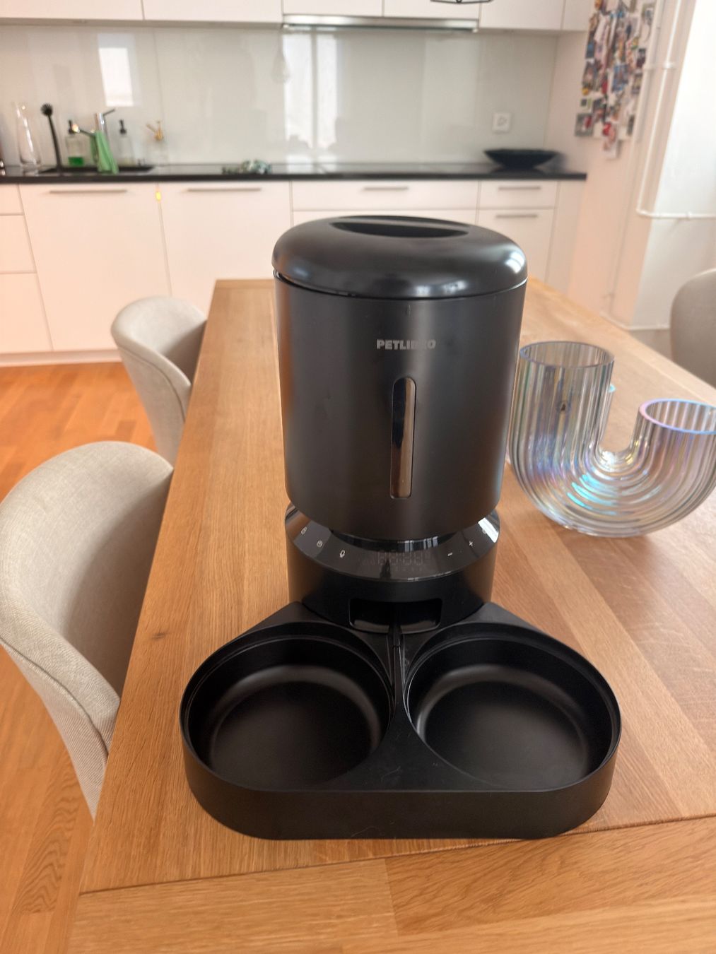 Futter: Futtermaschine (3 Wochen alt) von Petlibro – Gebraucht aus Baden von ste_z7vt