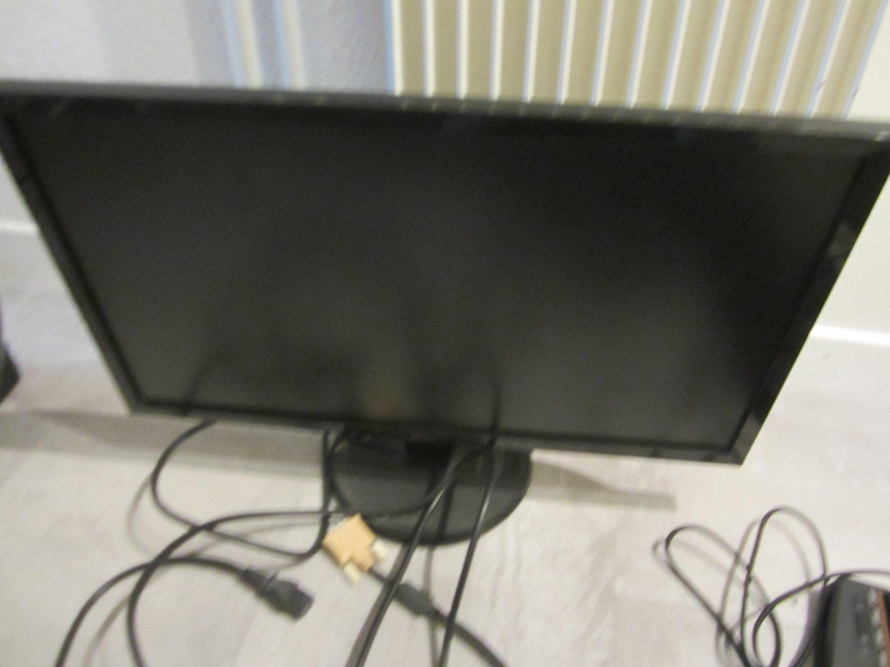 PC: PC avec accessoires – Nuovo (secondo la descrizione) da Tramelan venduto da Tors 2