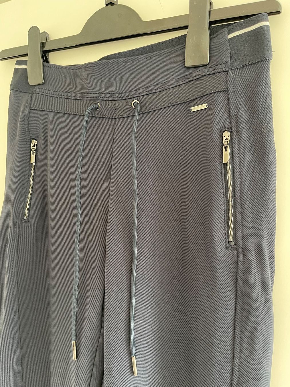 C&A Pantaloni: Training bleu marque C&A – Usato da Sion venduto da edelweissse 2