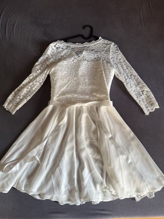 Damenkleid in weiss