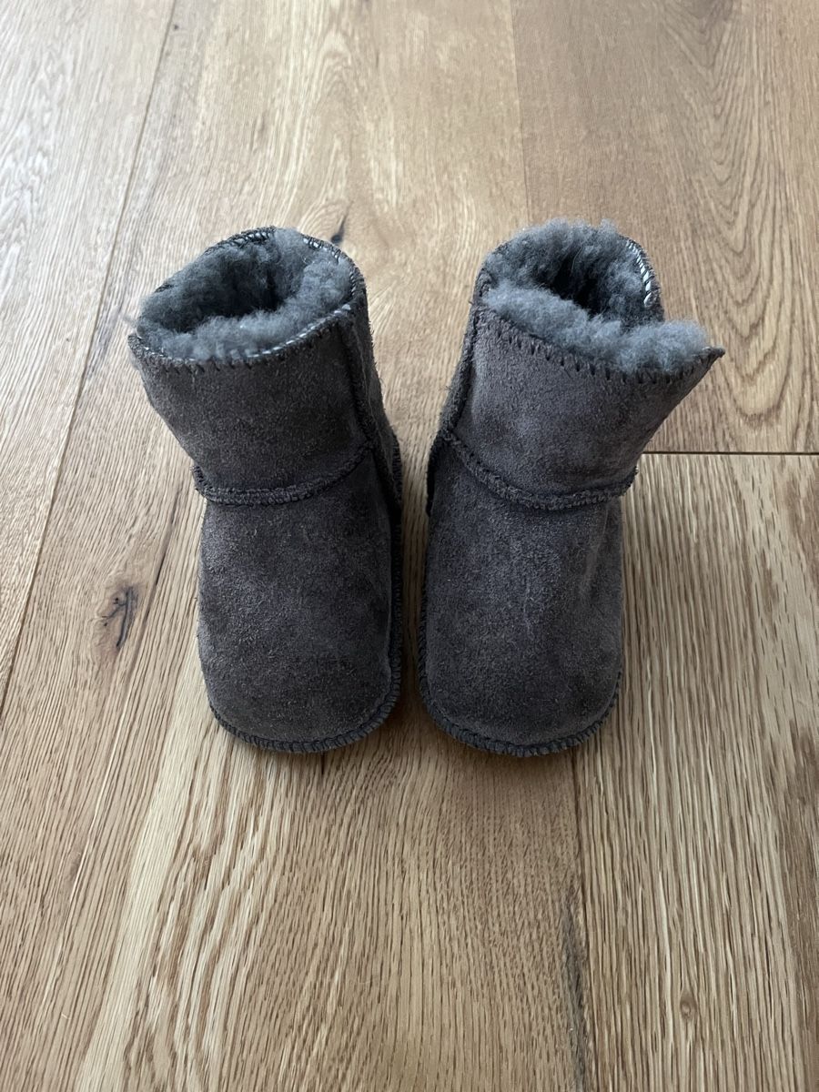 Ugg Scarpe per ragazzi: Ugg Baby, Gr. 18 – Usato da Interlaken venduto da fbnscl 4