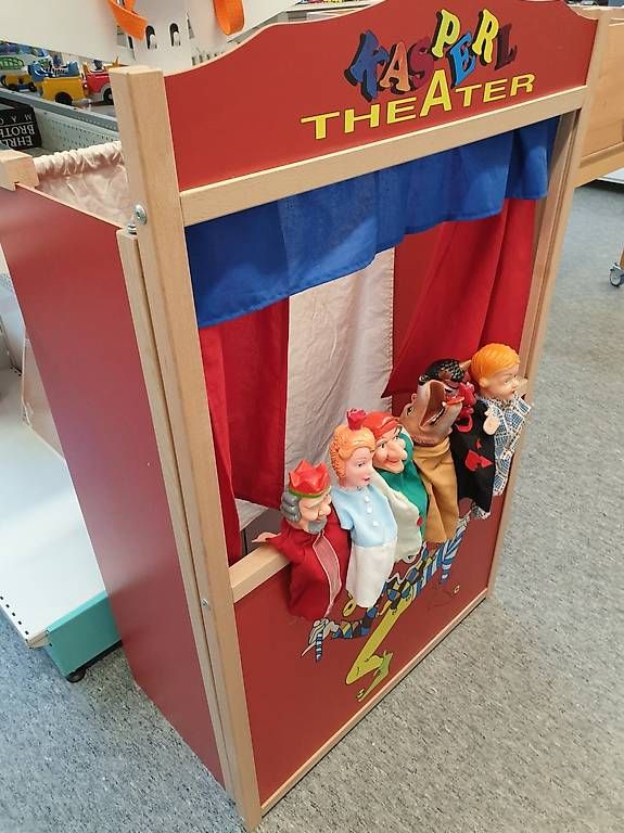 Giocattoli: Kasperlitheater mit 6 Handpuppen – Usato da Zürich venduto da sho_g8sf 1