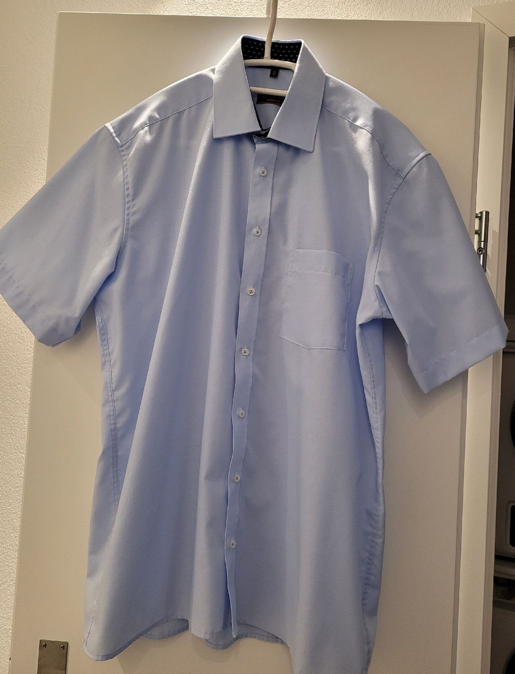 Eterna Hemden: Eterna Herren Kurzarm Hemd hellblau Grösse 41 Modern Fit – Neu (gemäss Beschreibung) aus Biberist von hertd 1