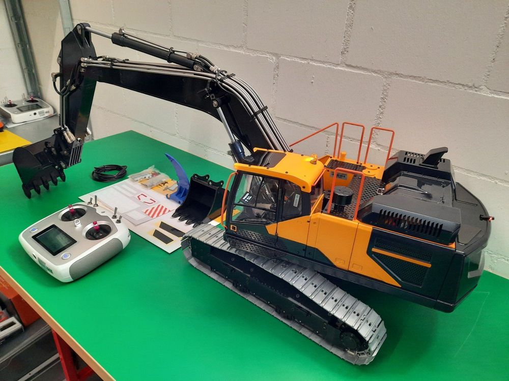Cabina Squadra Apparire Rc Bagger Metall 1 14 Discrepanza Immaginazione 