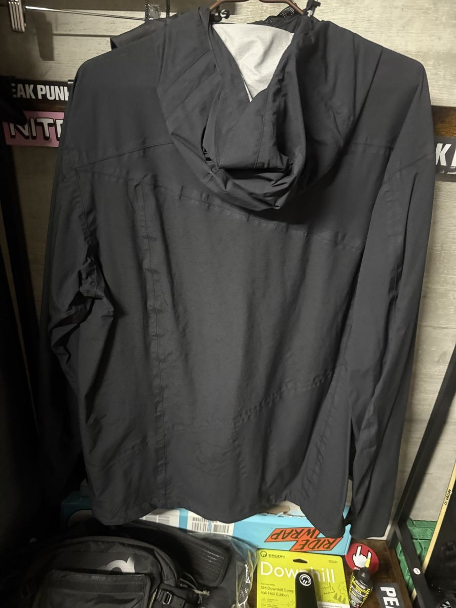 Evoc Jacken: Evoc SHIELD jacket L  – Gebraucht aus Giubiasco von Darkemperor 2