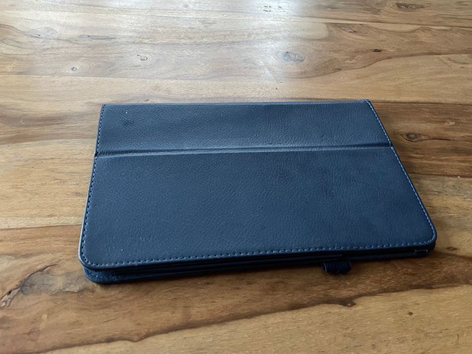 Samsung Tablet PC: Samsung Galaxy Tab E inkl. Etui – Usato da Bergdietikon venduto da antovale 2