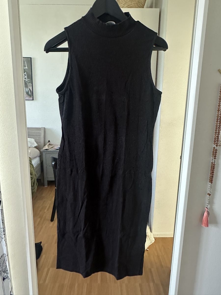 H&M Vestiti: Midikleid  – Usato da Zürich venduto da Laui91