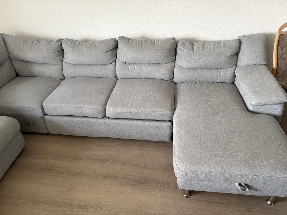 Divani: Gemütliches, graues Ecksofa sucht neues Wohnzimmer! – Usato da Meinisberg venduto da dragon3070123