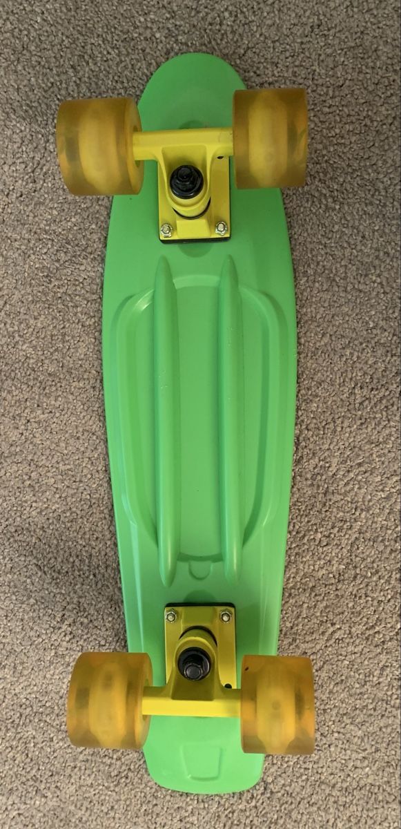 Slide Skateboards: Slide Skateboard 57cm w. Neu LED Rollen – Usato da Winterthur venduto da Darfweg 4