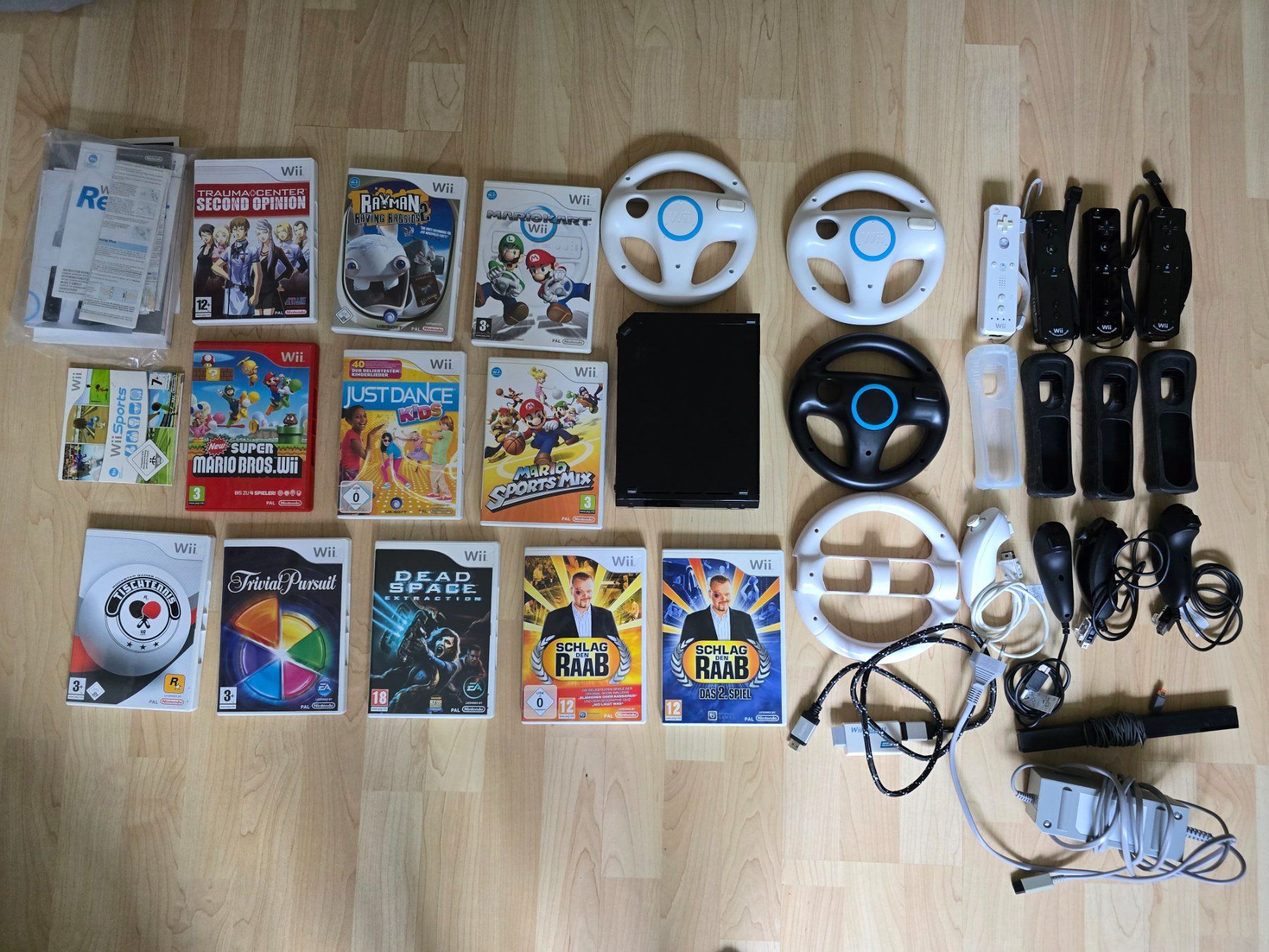 Nintendo Console: Nintendo Wii 4 Player Set mit 12 Games – Usato da Sursee venduto da Elian91