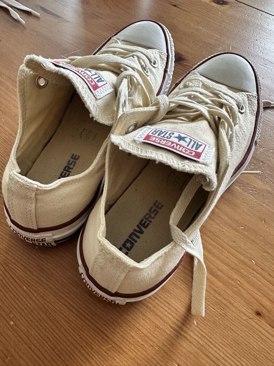 Converse Herrenschuhe: Converse All Stars, Creme, Gr. 37.5 – Gebraucht aus Zürich von kim_kong 1