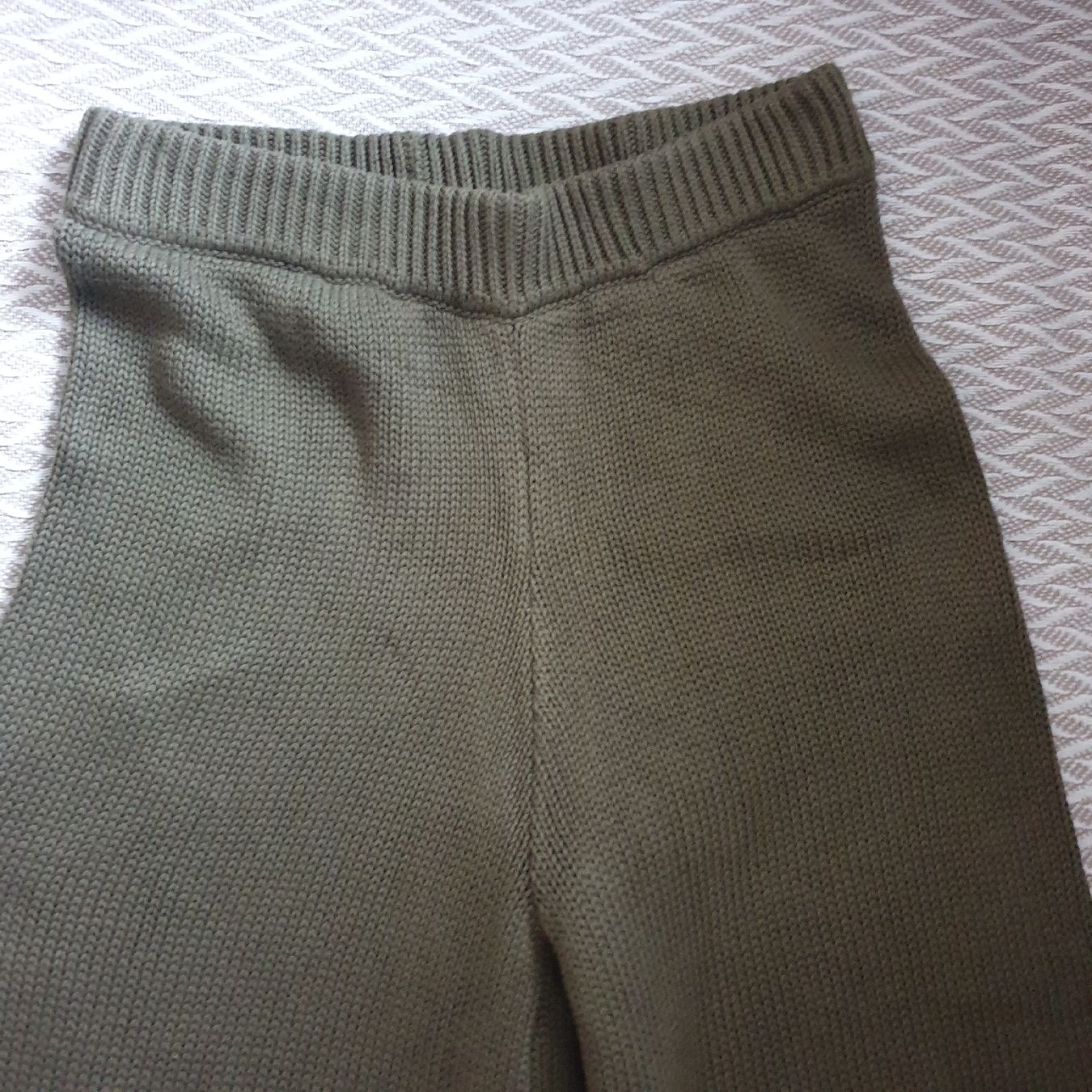 Pantaloni: schöne Strick-Culotte Gr. UK 10 – Nuovo (secondo la descrizione) da Frenkendorf venduto da Moon111 1