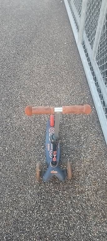 Kickboard: Micro Mini Kinder Scooter – D'occasion à Birmensdorf ZH par zjsz 2