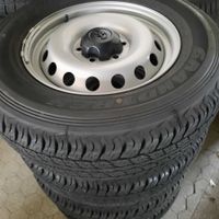 Räder LandCruiser Hilux **neue** Pneu, 225 70 17 C, 139.7