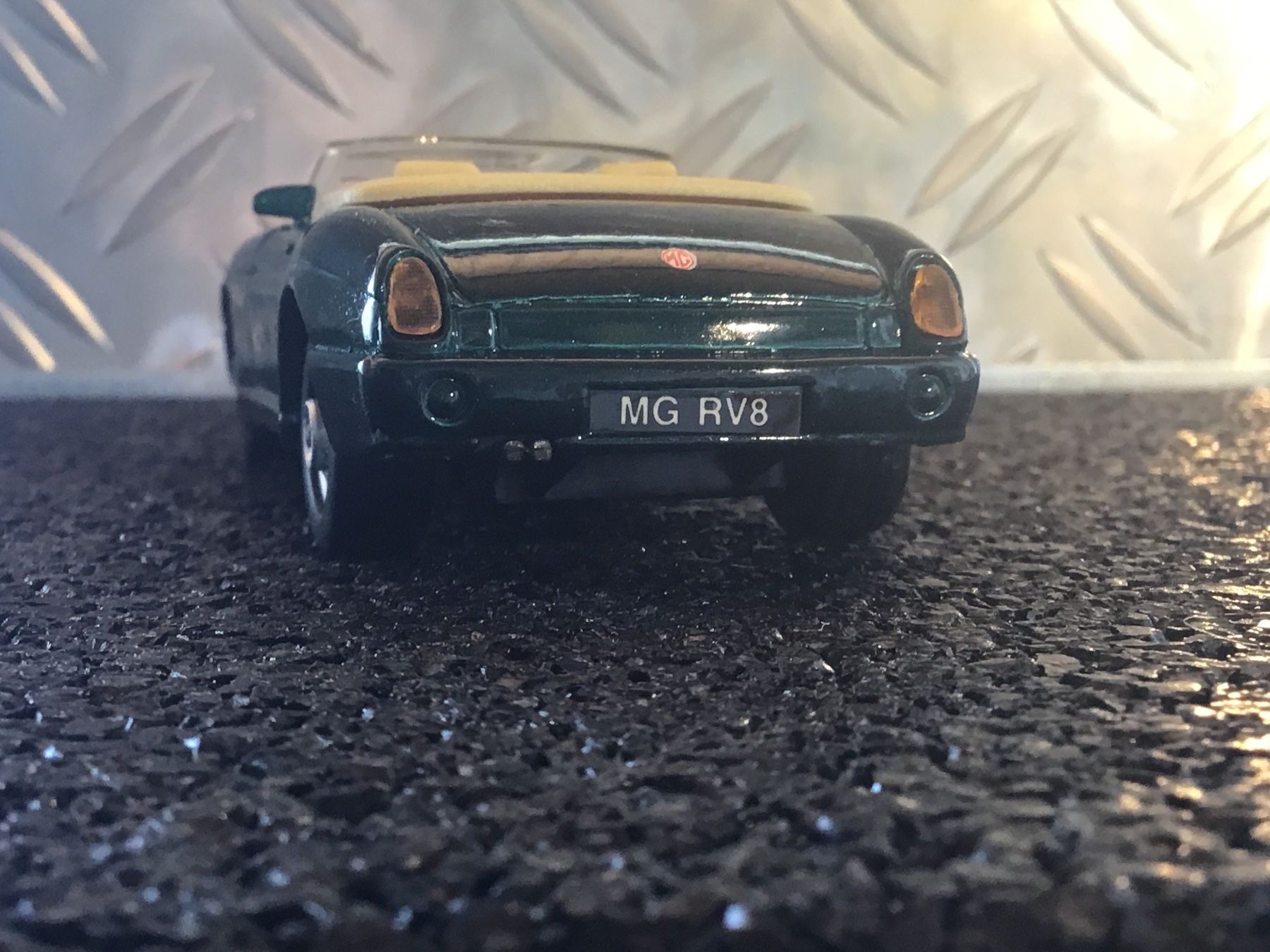 Maisto Modellini d'auto: MAISTO SUPERCAR COLLECTION MG RV8 – Usato da Männedorf venduto da Spezial-Modelle 2