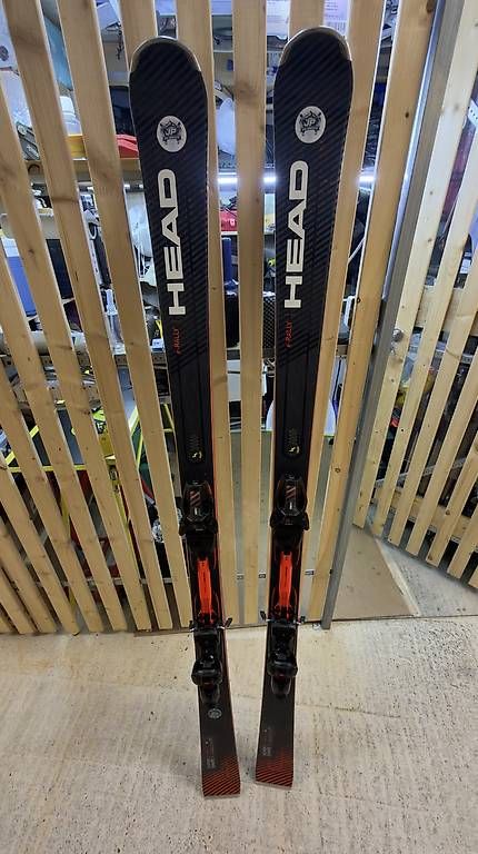 Skis: Ski head e-rallye  – D'occasion à Châtel-St-Denis par Jorge850