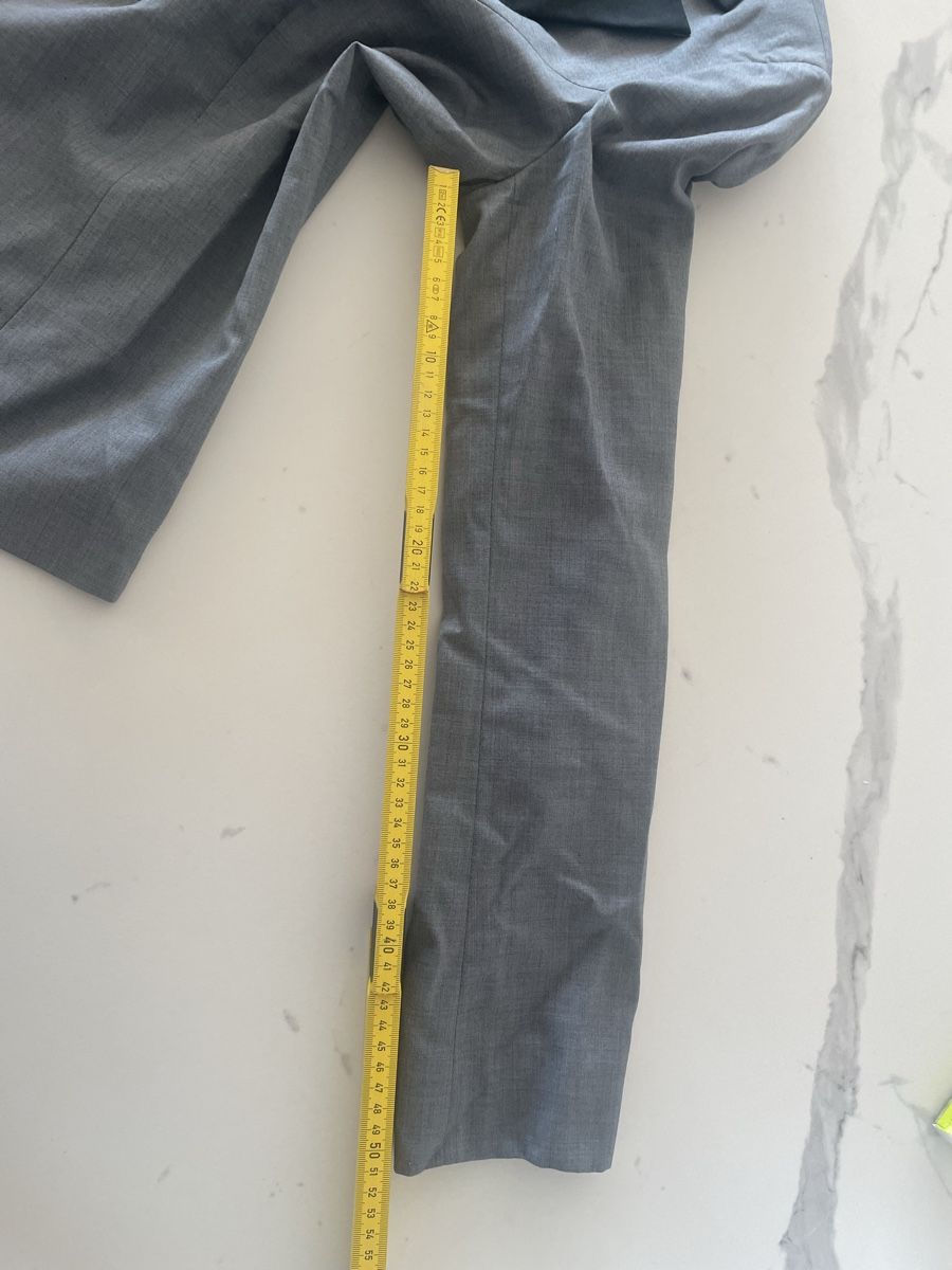 Jacken: Schicker Blazer mit schwarzem Kragen, Grösse 42 – Gebraucht aus Opfikon von janineschlosser 5