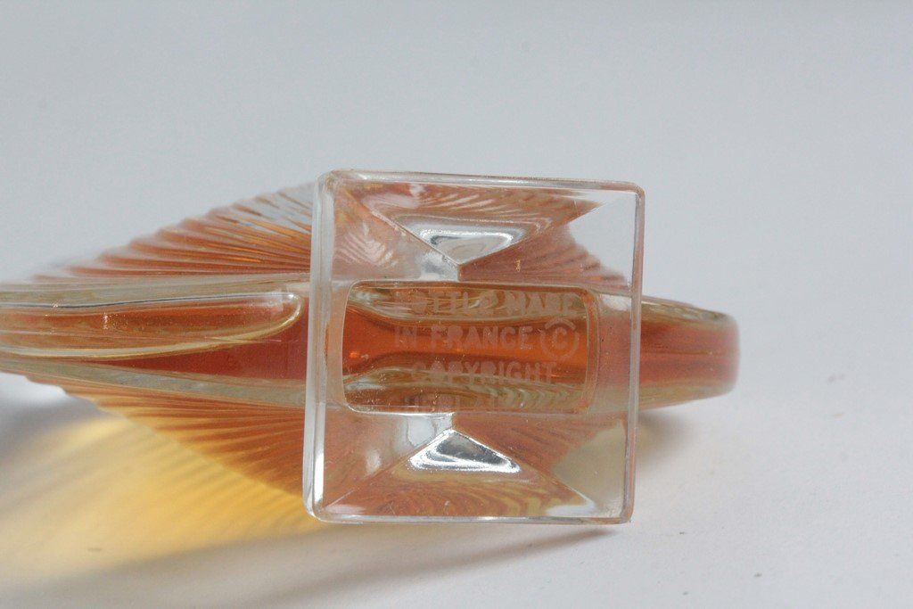 Guerlain Profumi & Eau de Toilette: GUERLAIN Flacon de parfum Chamade 1969 – Usato da Vandoeuvres venduto da Dom-Tom 4