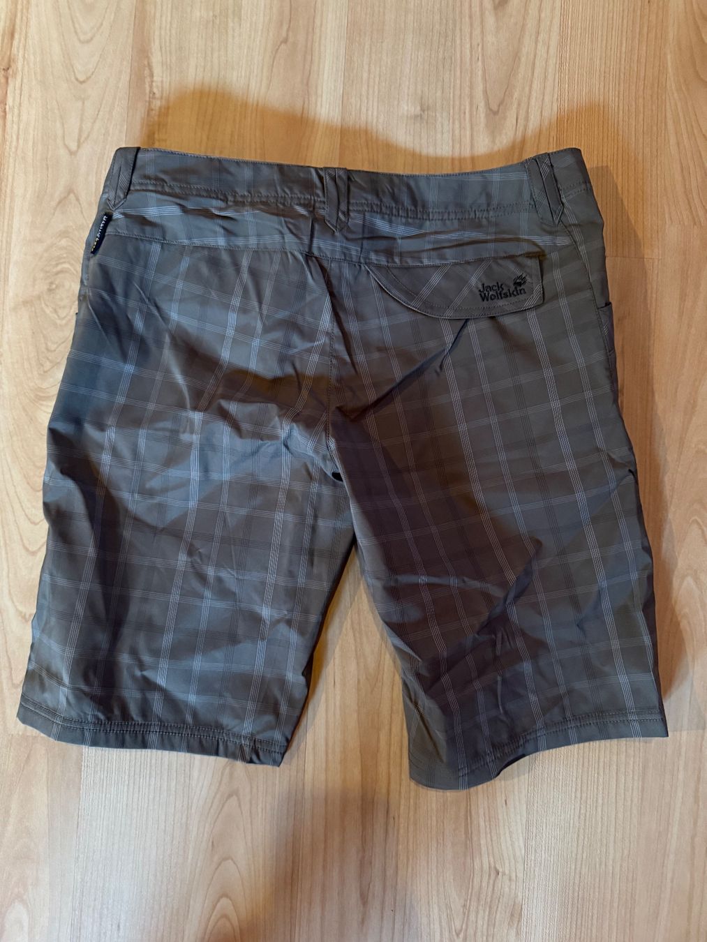 Jack Wolfskin Pantaloni: Jack Wolfskin Shorts – Nuovo (secondo la descrizione) da Berneck venduto da moonrise01 1