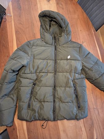 Veste à capuche Superdry kaki - taille XL - en très bon état