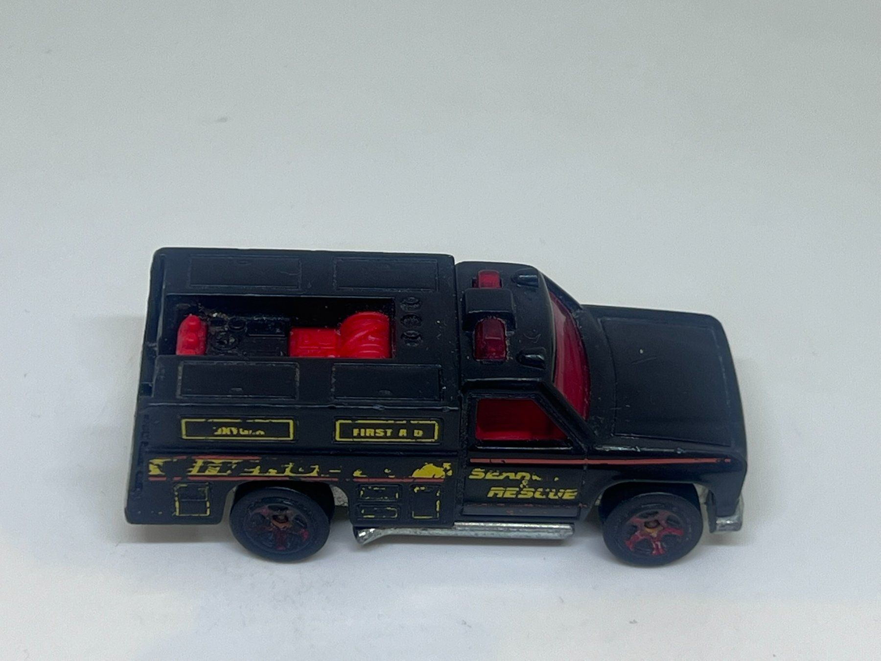 Hot Wheels Modellini d'auto: Hot Wheels HW Rapid Responder #416 – Usato da Wildegg venduto da LaaBoutique 1