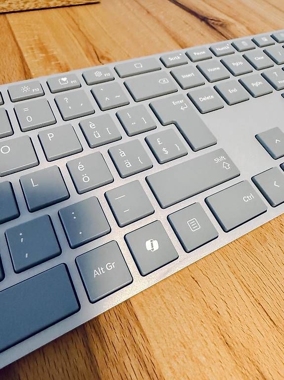 Microsoft Tastiere: Microsoft Surface Keyboard 2. Generation – Usato da Bubendorf venduto da Pistufatrunte 1