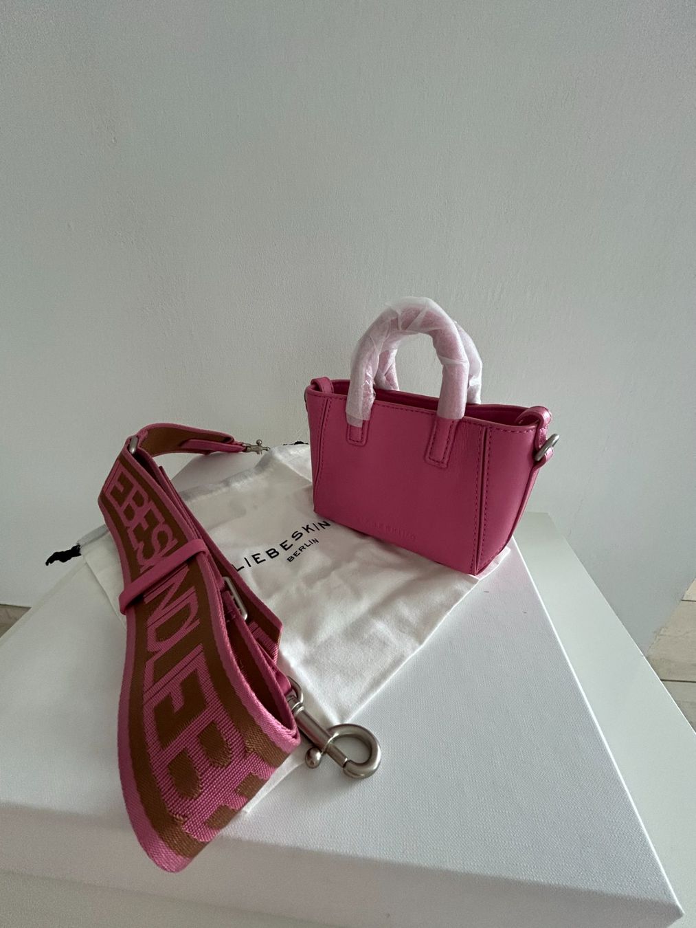 Borse da donna: Liebeskind-Tasche – Nuovo (secondo la descrizione) da Biel-Benken BL venduto da ser_z25x