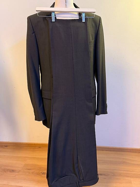 Hugo Boss Completi: Costume Hugo Boss 52 – Usato da Le Cerneux-Veusil venduto da Maraud01 4
