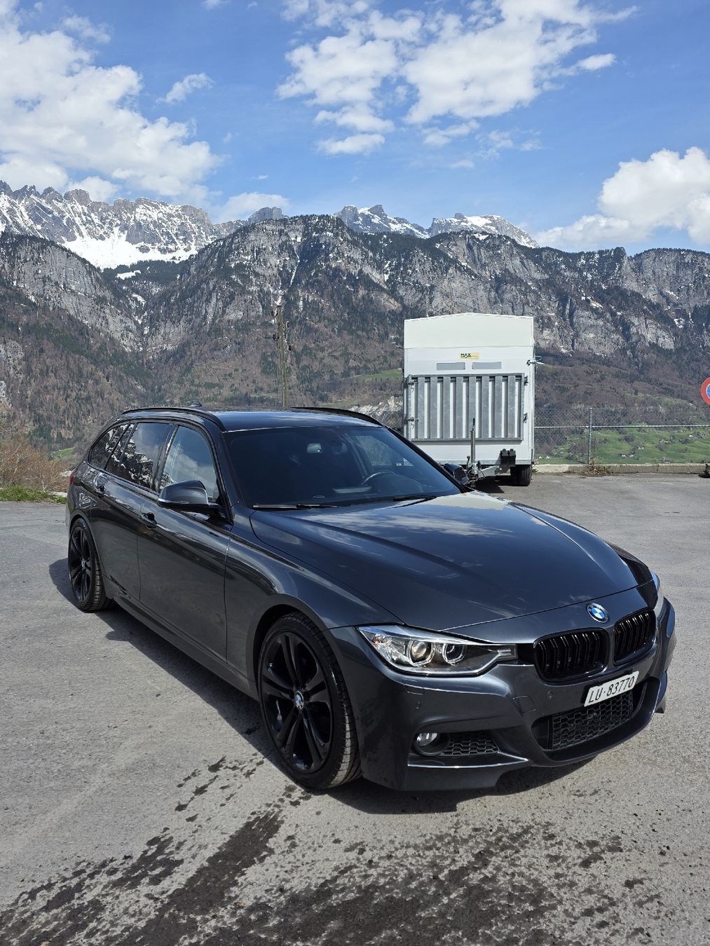 BMW Automobili: BMW 320 Touring mit M Paket MFK 7.2026 – Usato da Mols venduto da Naebetsee2.0 1