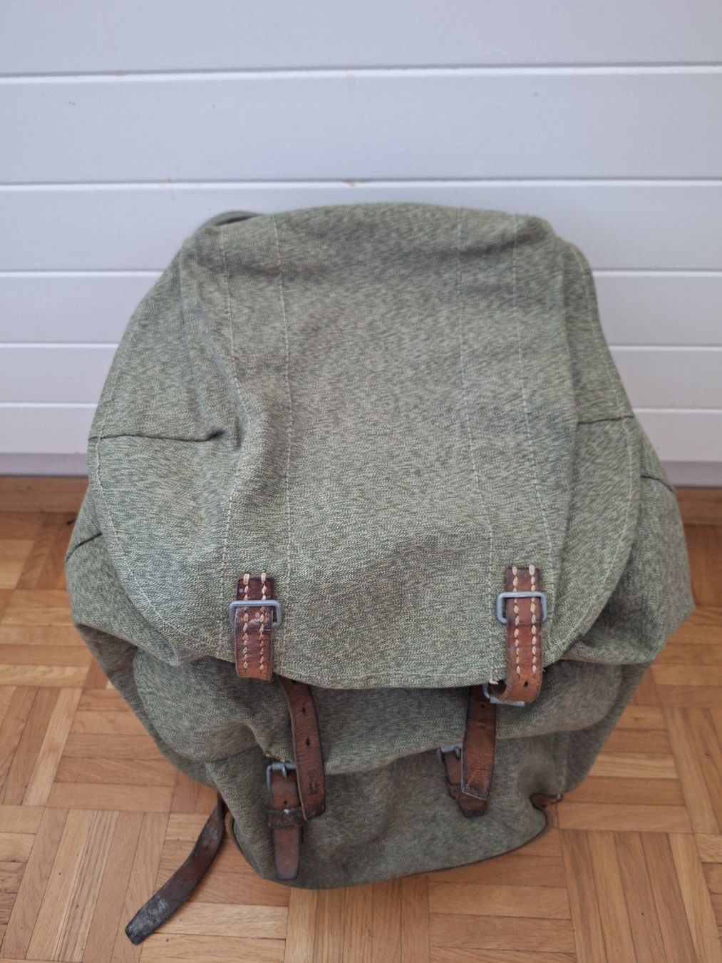 Zaini: Original Schweizer Armeerucksack, mit Brotsack – Usato da Zürich venduto da t24_de 3