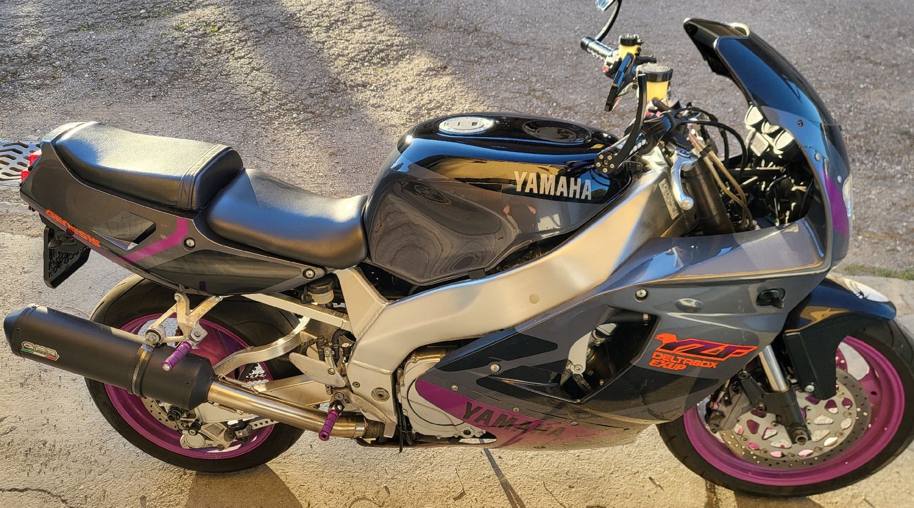yamaha yzf 750 r (D'occasion) à Font pour CHF 1149 – retrait uniquement ...
