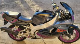 yamaha yzf 750 r