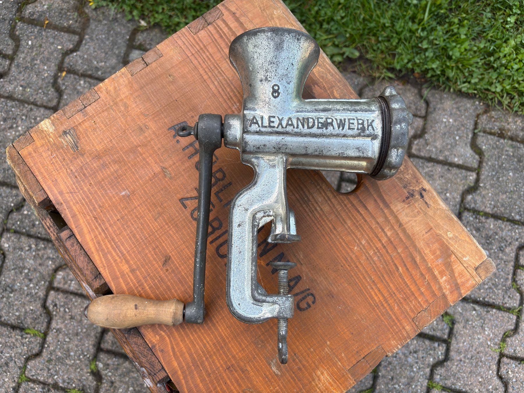 Elettrodomestici da cucina: schöner alter Alexanderwerk Fleischwolf – Usato da Feldbach venduto da Olive1 2