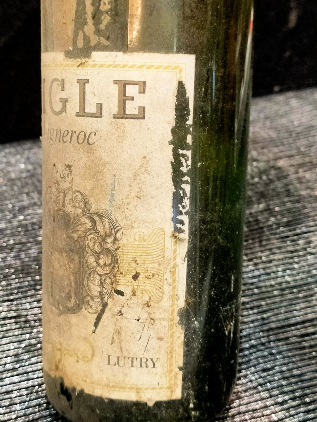 Vino: AIGLE VIGNEROC 1976 – Nuovo (secondo la descrizione) da Genève venduto da Leboucheoreilles 5