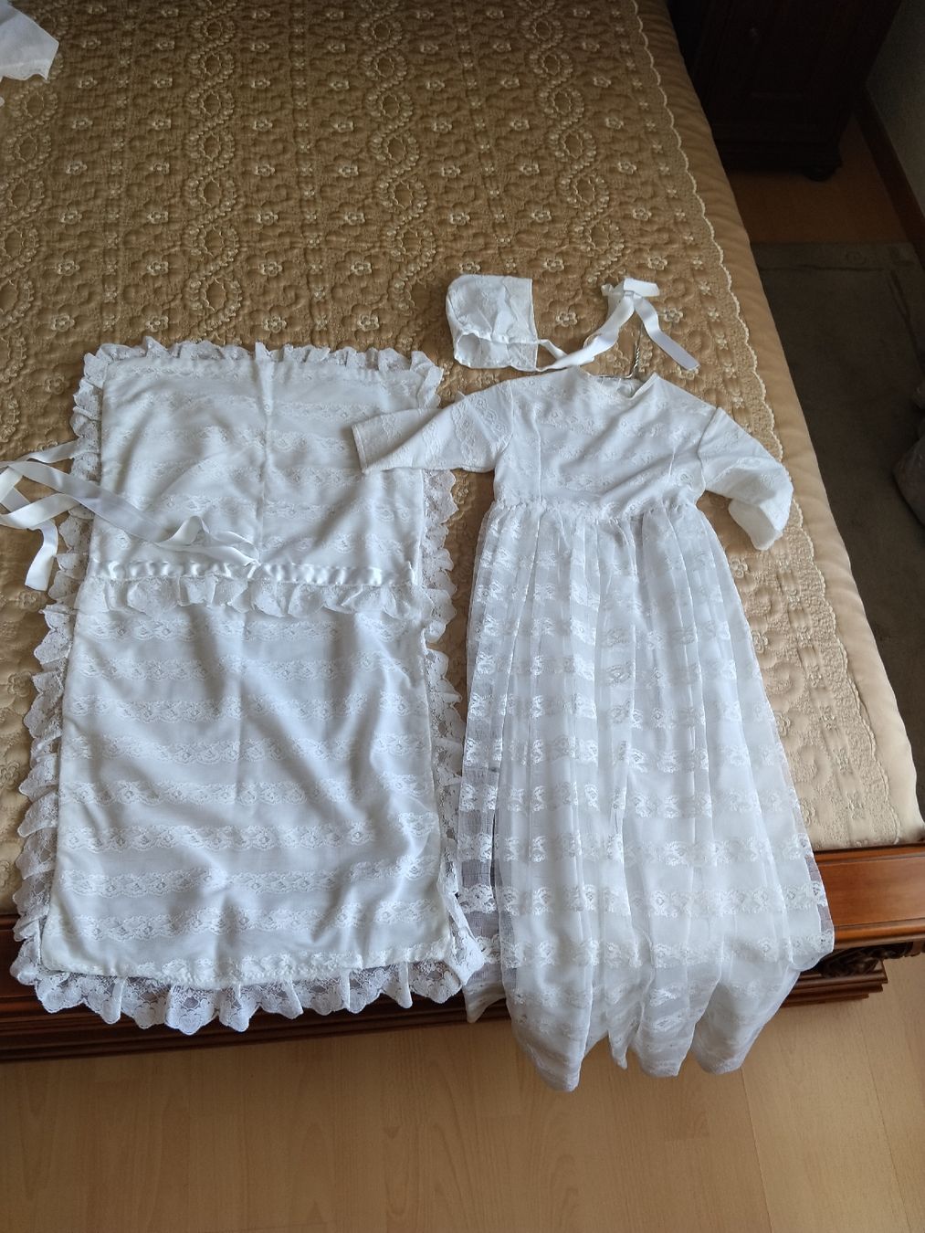 Vestiti & Gonne: Taufe Kleid und Set, selbstgenäht – Nuovo e nell'imballaggio originale da Thal venduto da fabbbi