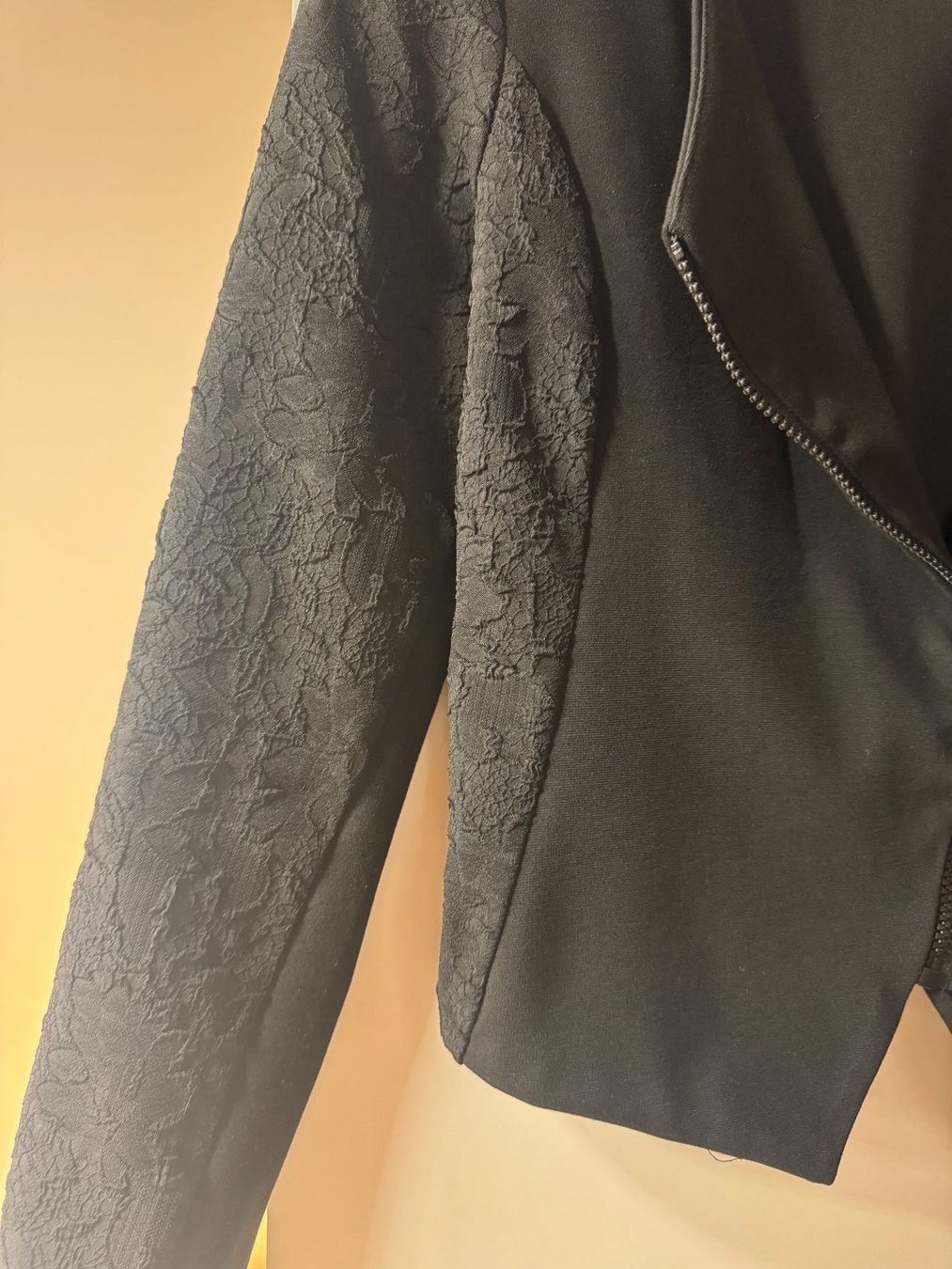 Giacche: Blazer schwarz AMISU Gr. 40 – Usato da Zäziwil venduto da blackpearl 6