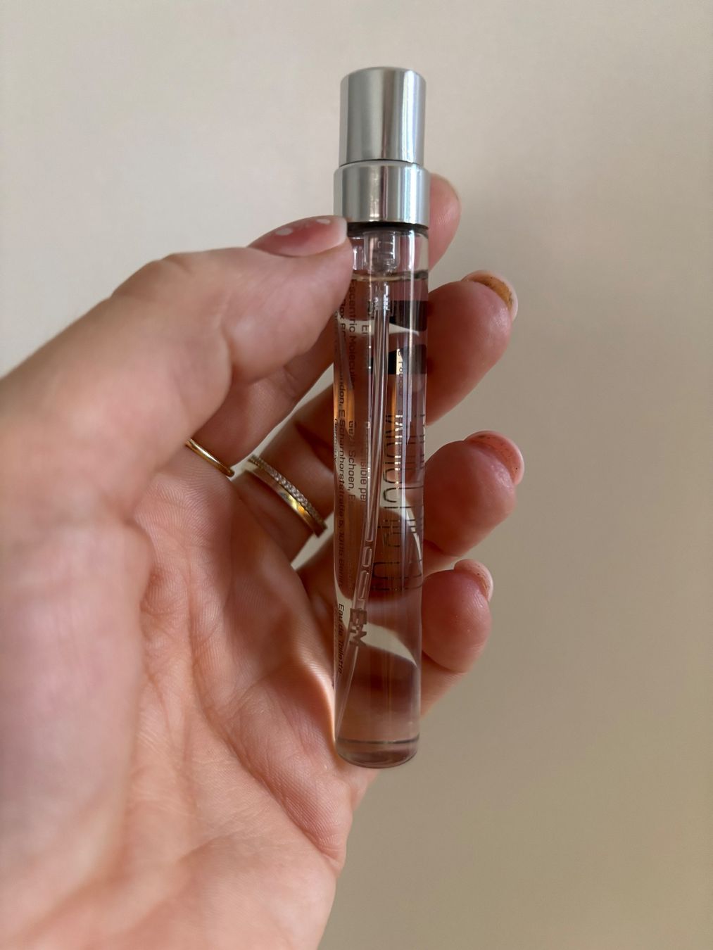 Profumi & Eau de Toilette: Escentric Molecules Molecule 01 Eau de Toilette 8.5ml Neu – Nuovo e nell'imballaggio originale da Zürich venduto da deruja 1