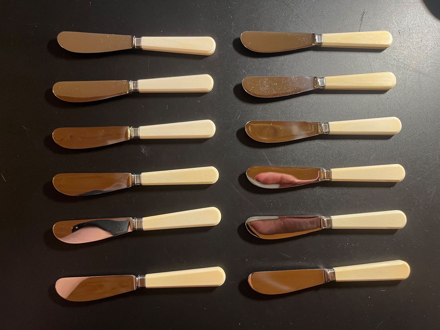 Posate: Buttermesser Elfenbein farbig – Nuovo (secondo la descrizione) da Madiswil venduto da nofox222
